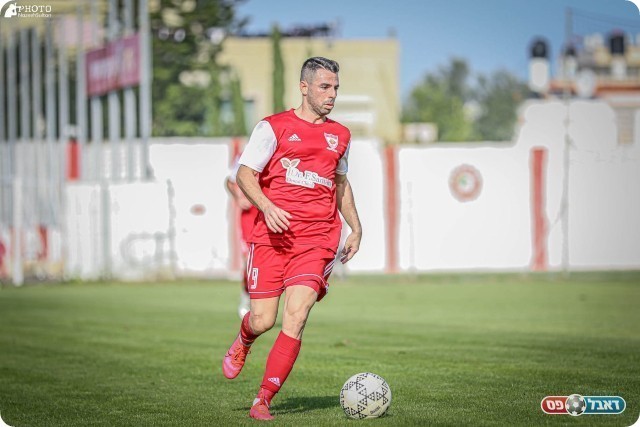 רן רול (נזיה סולטן)